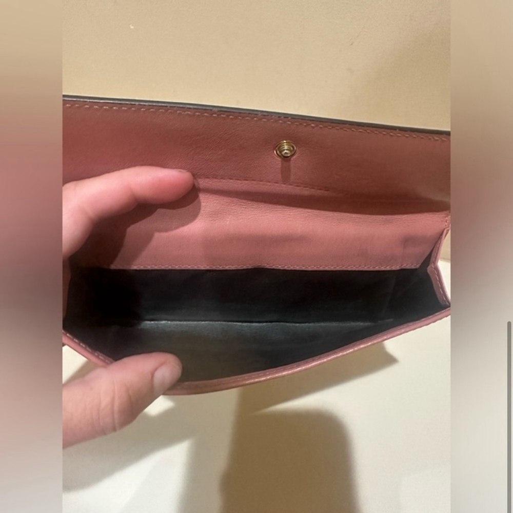GUCCI | Brown and Pink Bifold Wallet with Heart Detail - Picture 5 of 9